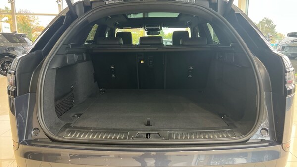 Used Land Rover Range Rover Velar 2024 for sale - 76244586: Photo 10