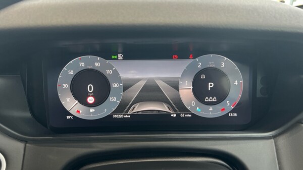 Used Land Rover Range Rover Velar 2024 for sale - 76244586: Photo 16