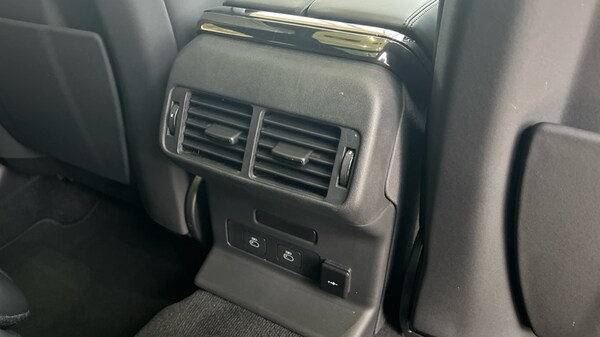 Used Land Rover Range Rover Velar 2024 for sale - 76244586: Photo 18