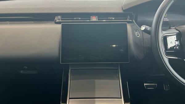 Used Land Rover Range Rover Velar 2024 for sale - 76244586: Photo 29
