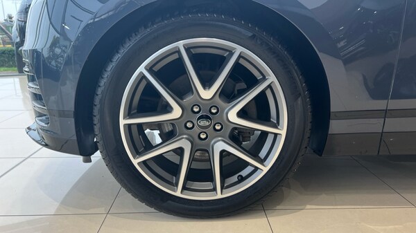 Used Land Rover Range Rover Velar 2024 for sale - 76244586: Photo 31