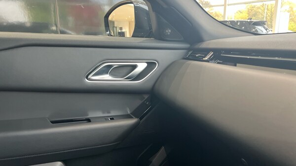 Used Land Rover Range Rover Velar 2024 for sale - 76244586: Photo 34