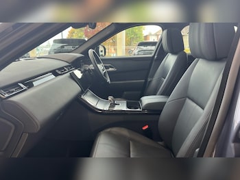 Used Land Rover Range Rover Velar 2024 for sale - 76244586: Photo 3