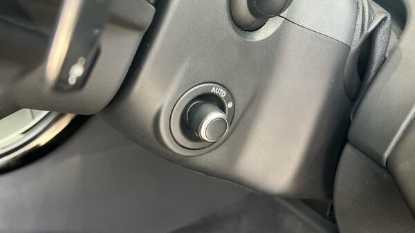 Used Land Rover Range Rover Velar 2024 for sale - 76244586: Photo 72