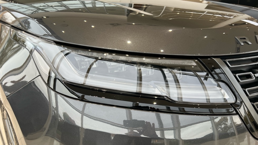 Used Land Rover Range Rover Velar 2024 for sale - 76254907: Photo 17