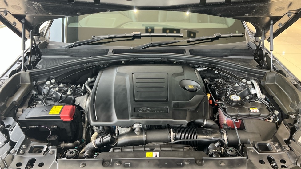 Used Land Rover Range Rover Velar 2024 for sale - 76254907: Photo 30