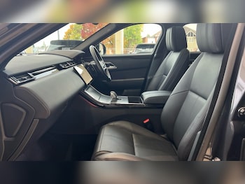 Used Land Rover Range Rover Velar 2024 for sale - 76254907: Photo 3