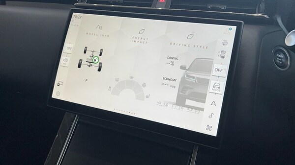 Used Land Rover Range Rover Velar 2024 for sale - 76254907: Photo 52