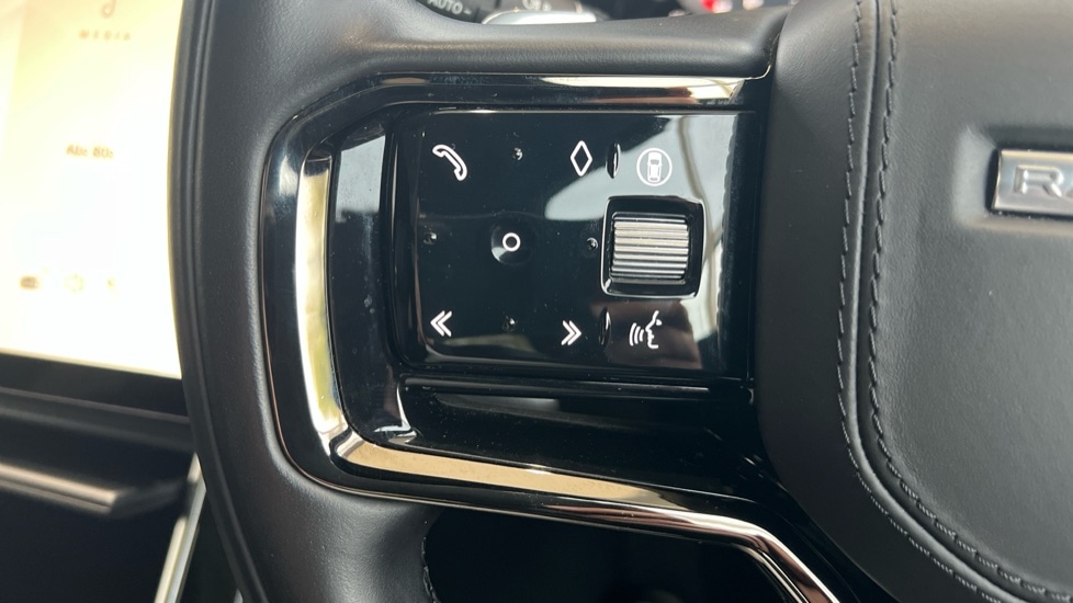 Used Land Rover Range Rover Velar 2024 for sale - 76254907: Photo 65