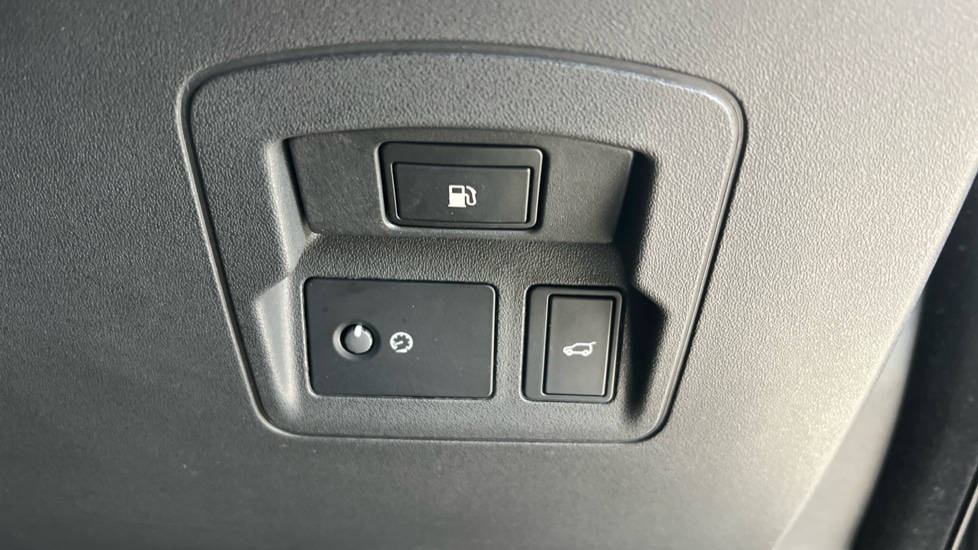 Used Land Rover Range Rover Velar 2024 for sale - 76254907: Photo 73