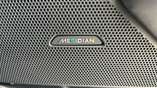 Used Land Rover Range Rover Velar 2024 for sale - 76254907: Photo 79