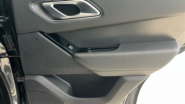 Used Land Rover Range Rover Velar 2024 for sale - 76254907: Photo 81