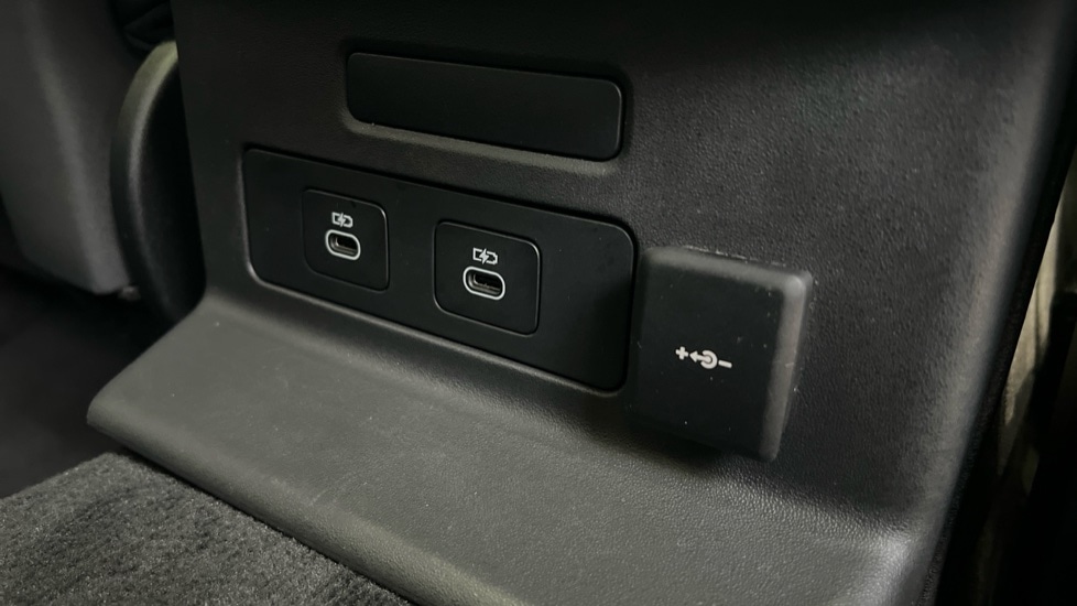 Used Land Rover Range Rover Velar 2024 for sale - 76254907: Photo 82