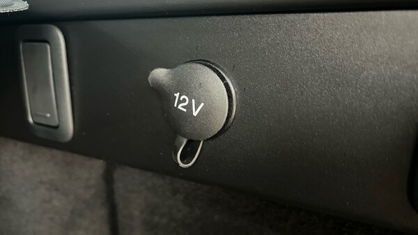 Used Land Rover Range Rover Velar 2024 for sale - 76254907: Photo 85