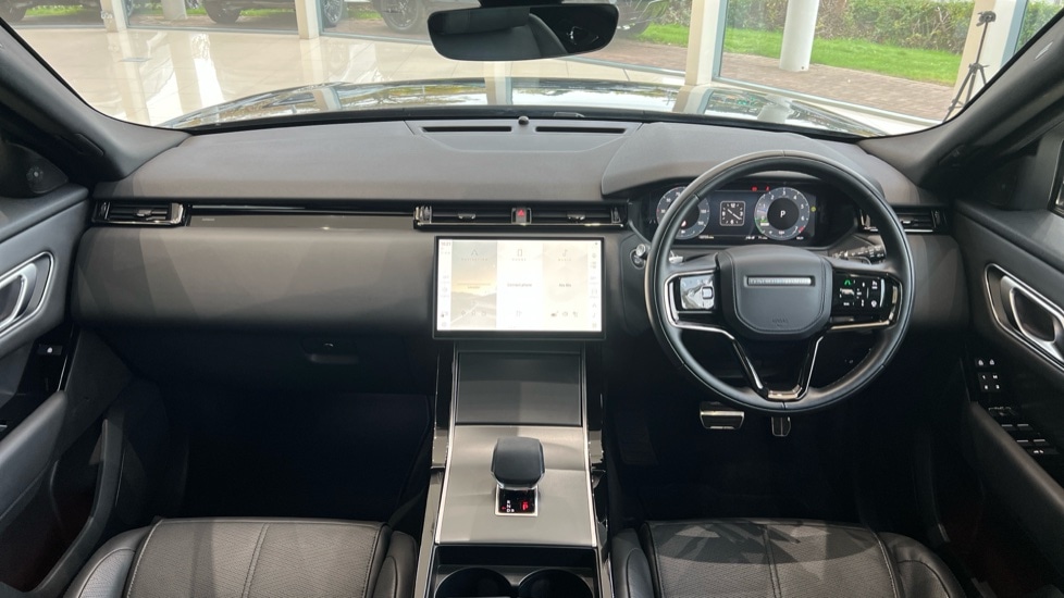 Used Land Rover Range Rover Velar 2024 for sale - 76254907: Photo 9