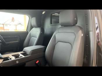 Used Land Rover Defender 2024 for sale - 74805022: Photo