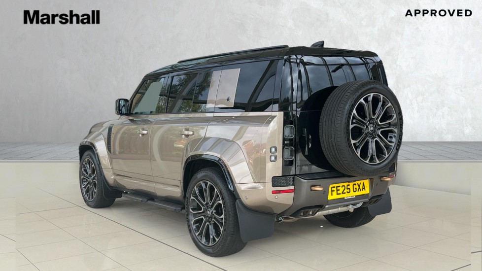 Used Land Rover Defender 2025 for sale - 76095952: Photo 2