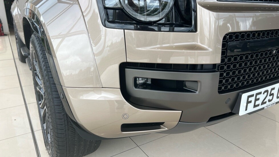 Used Land Rover Defender 2025 for sale - 76095952: Photo 40