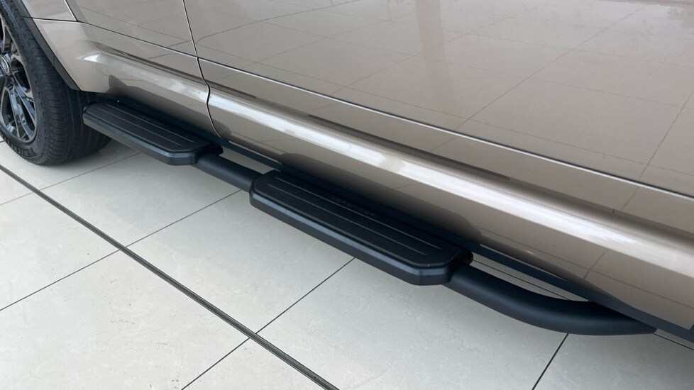 Used Land Rover Defender 2025 for sale - 76095952: Photo 45