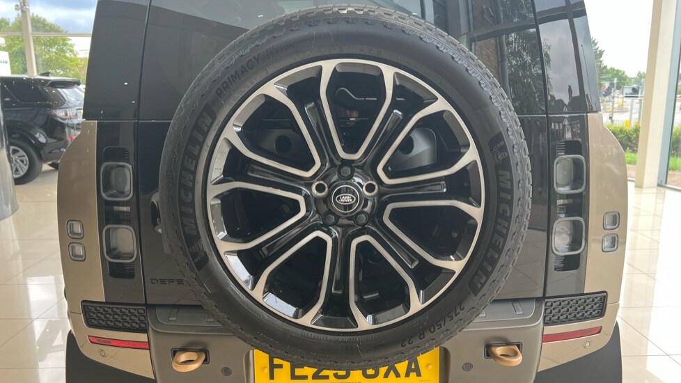 Used Land Rover Defender 2025 for sale - 76095952: Photo 53