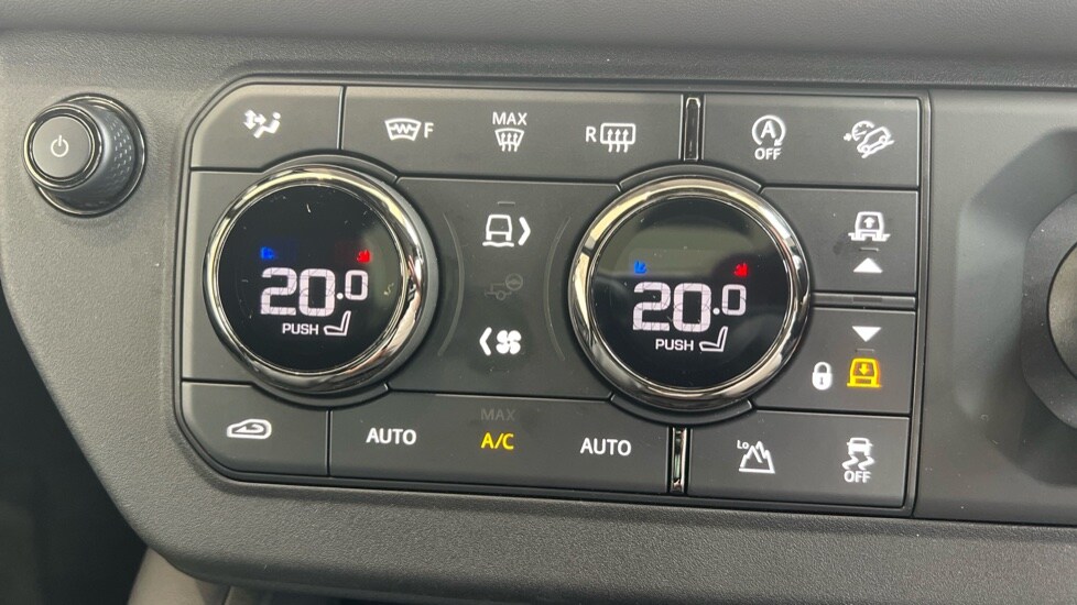 Used Land Rover Defender 2025 for sale - 76095952: Photo 72