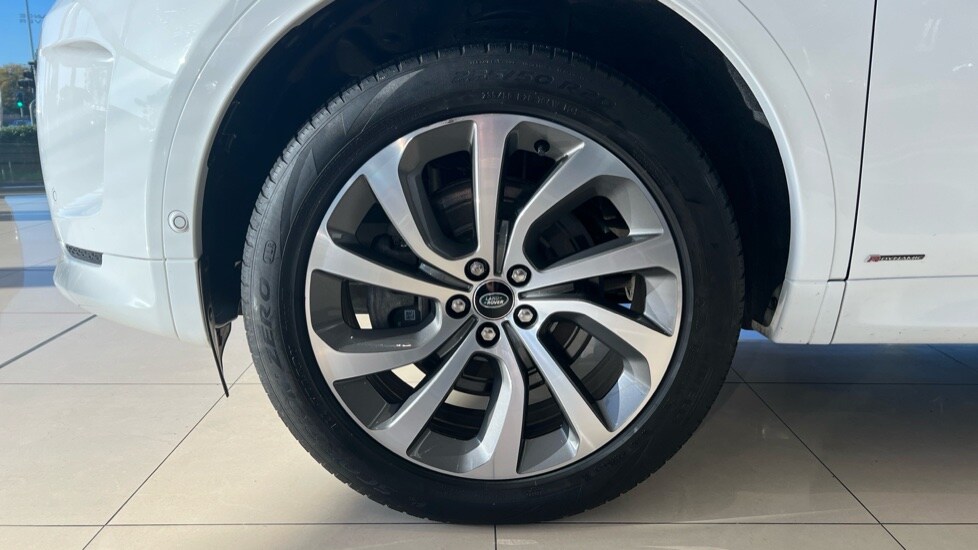 Used Land Rover Discovery Sport 2021 for sale - 76146111: Photo 31