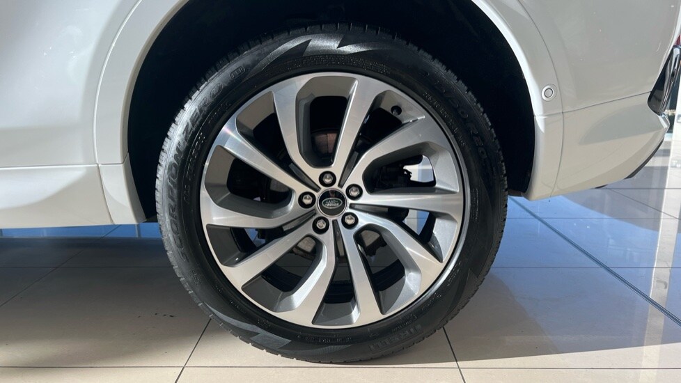 Used Land Rover Discovery Sport 2021 for sale - 76146111: Photo 33