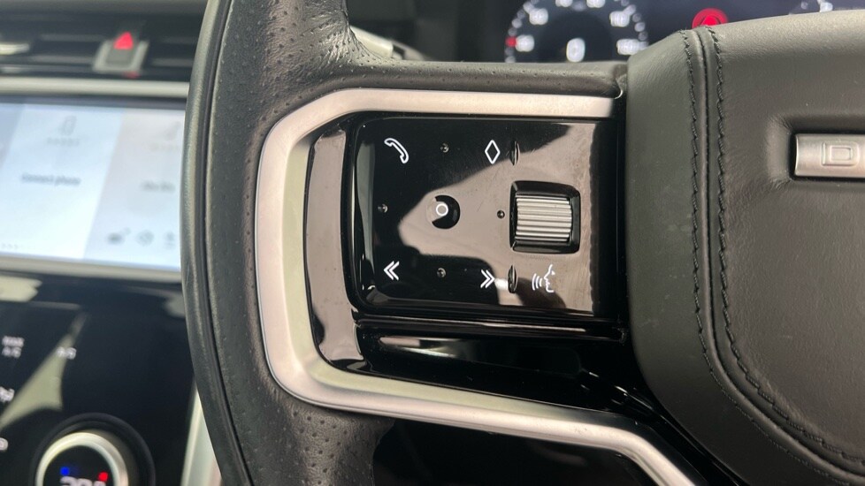 Used Land Rover Discovery Sport 2021 for sale - 76146111: Photo 63