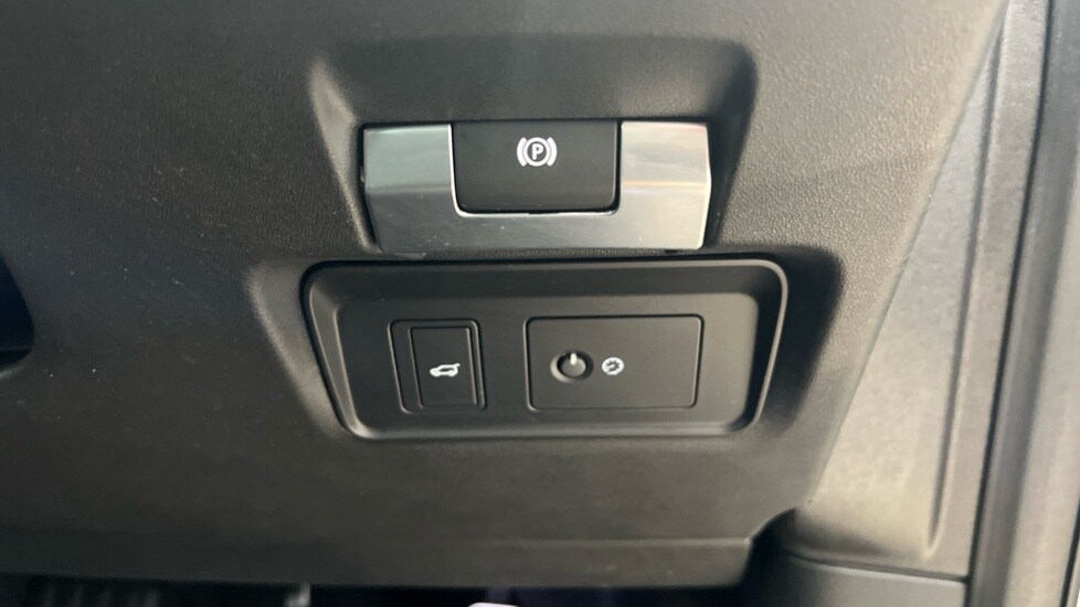 Used Land Rover Discovery Sport 2021 for sale - 76146111: Photo 69