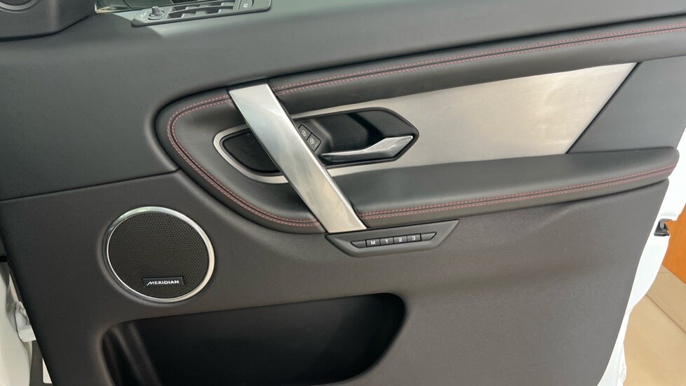 Used Land Rover Discovery Sport 2021 for sale - 76146111: Photo 76