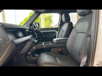 Used Land Rover Defender 2024 for sale - 74793956: Photo