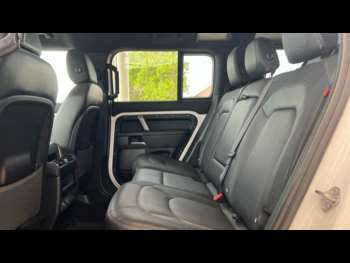 Used Land Rover Defender 2024 for sale - 74793956: Photo