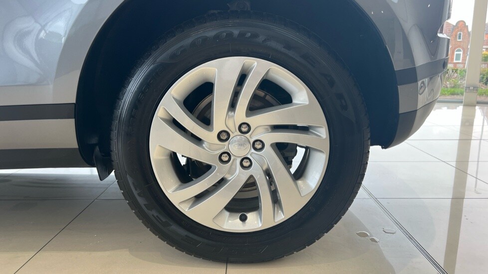 Vehicle 33