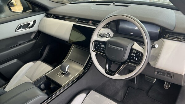 Used Land Rover Range Rover Velar 2023 for sale - 76244592: Photo 28