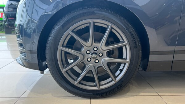 Used Land Rover Range Rover Velar 2023 for sale - 76244592: Photo 31