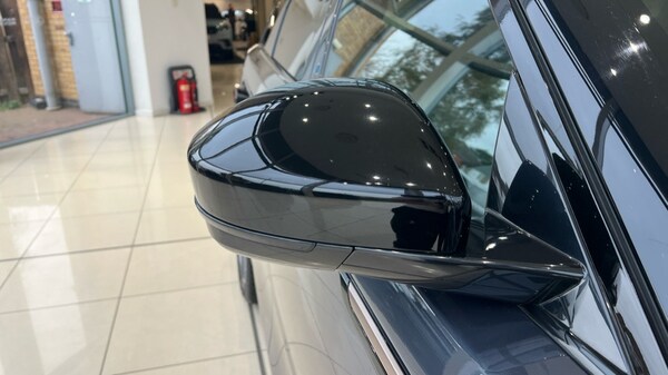 Used Land Rover Range Rover Velar 2023 for sale - 76244592: Photo 39