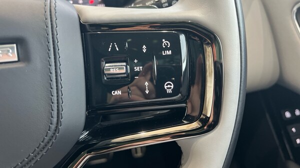 Used Land Rover Range Rover Velar 2023 for sale - 76244592: Photo 66