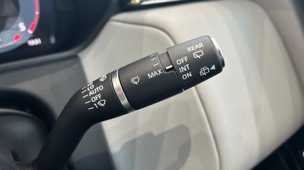 Used Land Rover Range Rover Velar 2023 for sale - 76244592: Photo 69