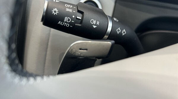 Used Land Rover Range Rover Velar 2023 for sale - 76244592: Photo 70