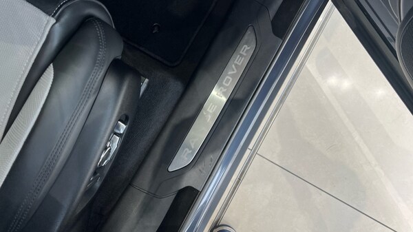 Used Land Rover Range Rover Velar 2023 for sale - 76244592: Photo 74