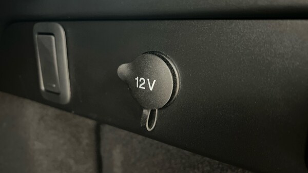 Used Land Rover Range Rover Velar 2023 for sale - 76244592: Photo 85
