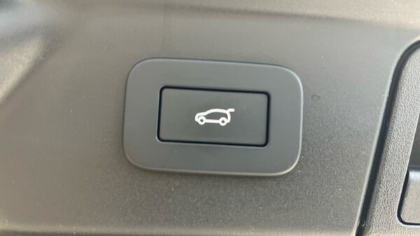 Used Land Rover Range Rover Velar 2023 for sale - 76244592: Photo 86