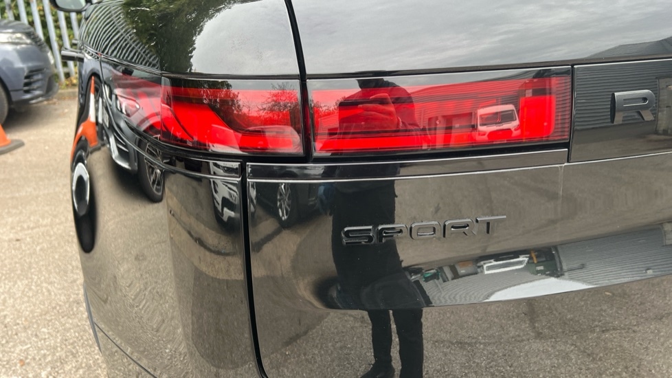 Used Land Rover Range Rover Sport 2024 for sale - 76452107: Photo 19