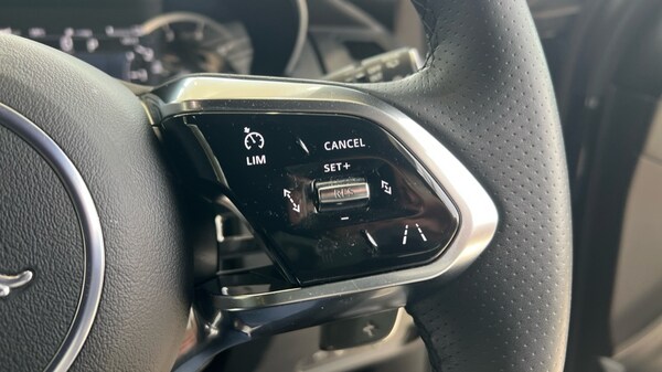 Used Jaguar E-Pace 2023 for sale - 76168659: Photo 68