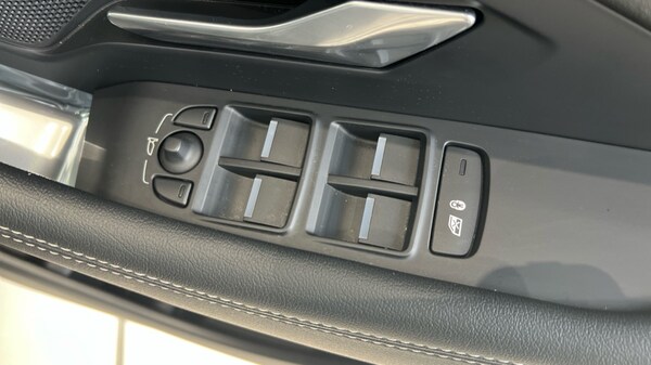 Used Jaguar E-Pace 2023 for sale - 76168659: Photo 76
