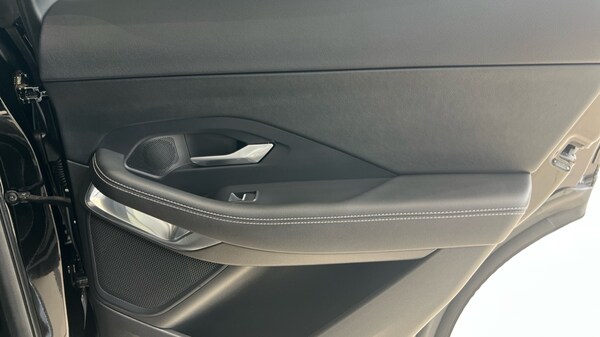 Used Jaguar E-Pace 2023 for sale - 76168659: Photo 78