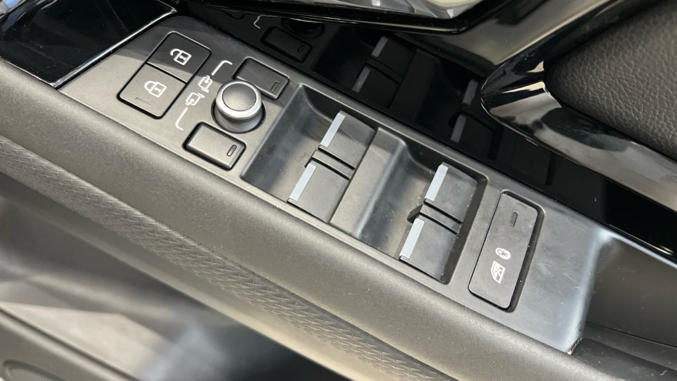 Used Land Rover Range Rover Evoque 2021 for sale - 77052676: Photo 72