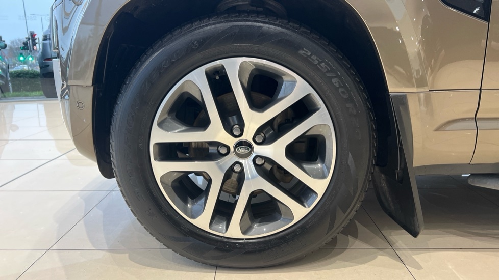 Used Land Rover Defender 2022 for sale - 76788325: Photo 31