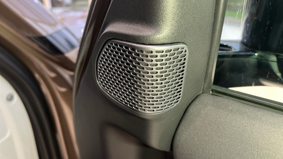 Used Land Rover Defender 2022 for sale - 76788325: Photo 79