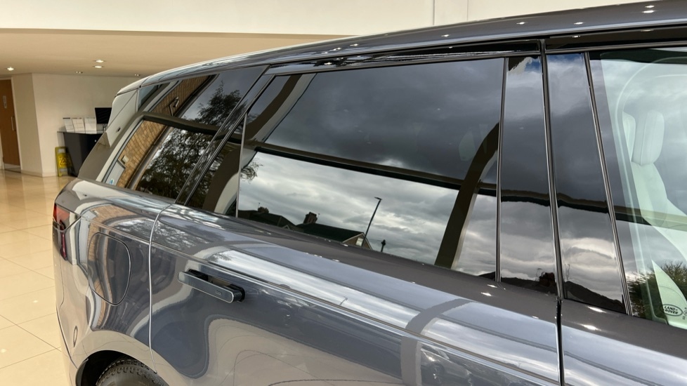 Used Land Rover Range Rover Sport 2024 for sale - 76321827: Photo 43